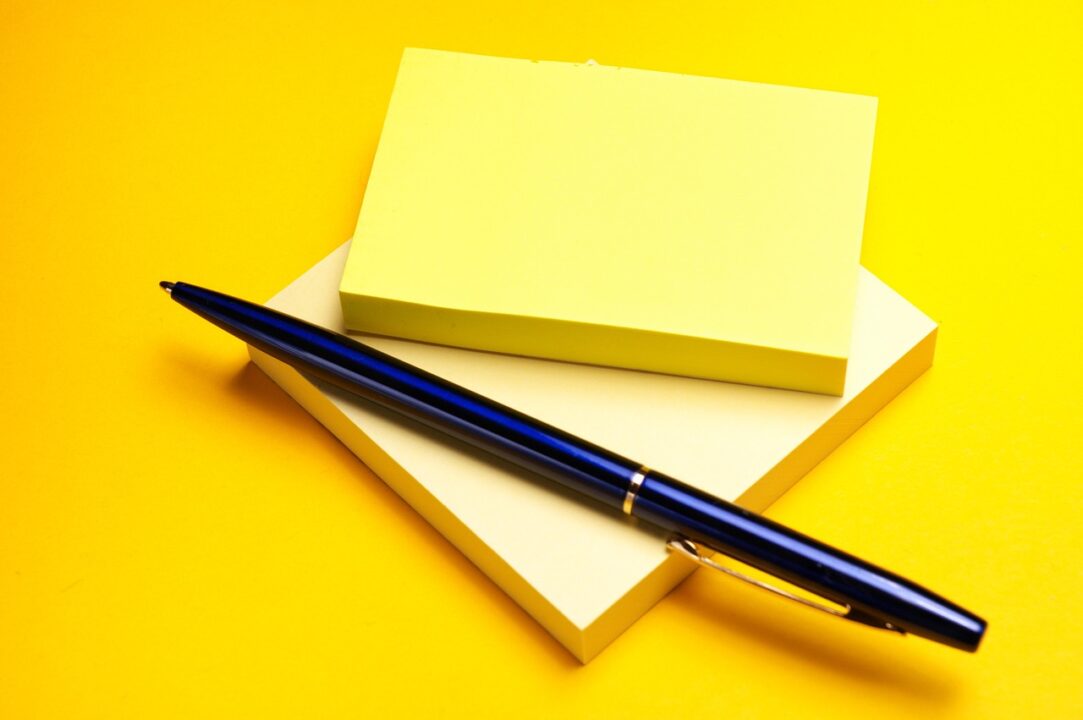 About 1 pen 4855775 1280